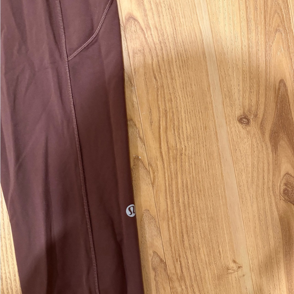Lululemon Fast and Free High-Rise Tight 28” - Picture 5 of 5